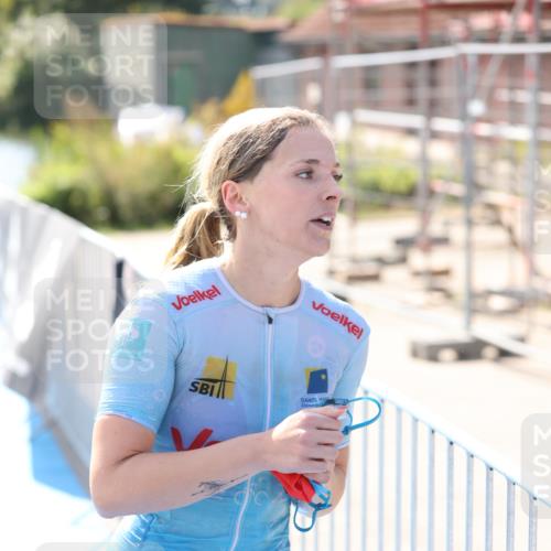 25.08.2024 - Elbe Triathlon Hamburg H.Heesch http://msf.ph/oto/6841782 25.08.2024 14:36:26 Schwimmen  meine-sportfotos.de