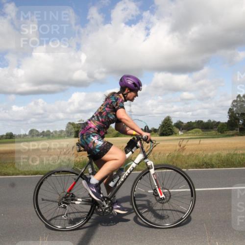 25.08.2024 - Elbe Triathlon Hamburg Fuchs,  Jonas http://msf.ph/oto/6841786 25.08.2024 11:22:54 Radfahren 1649, 1531, 1624 meine-sportfotos.de