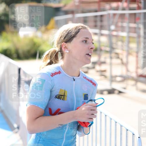 25.08.2024 - Elbe Triathlon Hamburg H.Heesch http://msf.ph/oto/6841788 25.08.2024 14:36:26 Schwimmen  meine-sportfotos.de