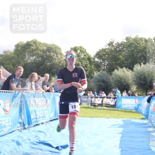 25.08.2024 - Elbe Triathlon Hamburg H.Heesch http://msf.ph/oto/6841791 25.08.2024 10:29:07 Ziel 107 meine-sportfotos.de