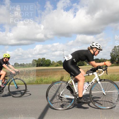25.08.2024 - Elbe Triathlon Hamburg Fuchs,  Jonas http://msf.ph/oto/6841799 25.08.2024 11:23:04 Radfahren 1656, 1693 meine-sportfotos.de