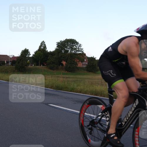 25.08.2024 - Elbe Triathlon Hamburg Fuchs,  Jonas http://msf.ph/oto/6841807 25.08.2024 08:58:01 Radfahren 125, 146, 83, 113 meine-sportfotos.de