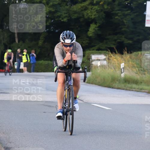25.08.2024 - Elbe Triathlon Hamburg Fuchs,  Jonas http://msf.ph/oto/6841813 25.08.2024 08:58:05 Radfahren 83, 113, 137 meine-sportfotos.de