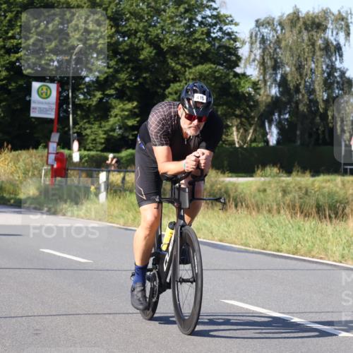 25.08.2024 - Elbe Triathlon Hamburg Fuchs,  Jonas http://msf.ph/oto/6841814 25.08.2024 09:40:15 Radfahren 415, 420, 403, 390 meine-sportfotos.de