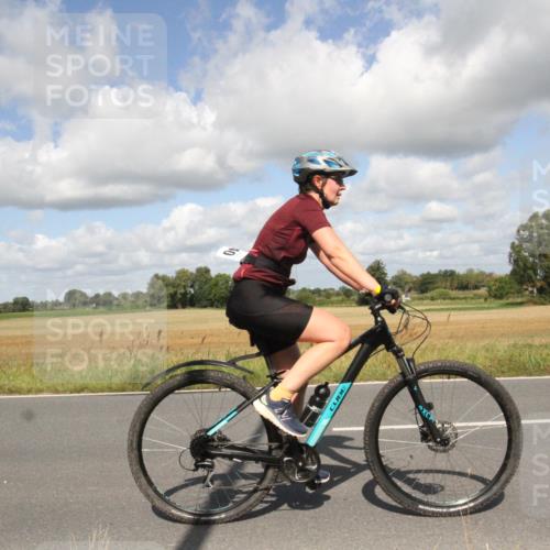 25.08.2024 - Elbe Triathlon Hamburg Fuchs,  Jonas http://msf.ph/oto/6841845 25.08.2024 11:23:20 Radfahren 1636, 1540 meine-sportfotos.de