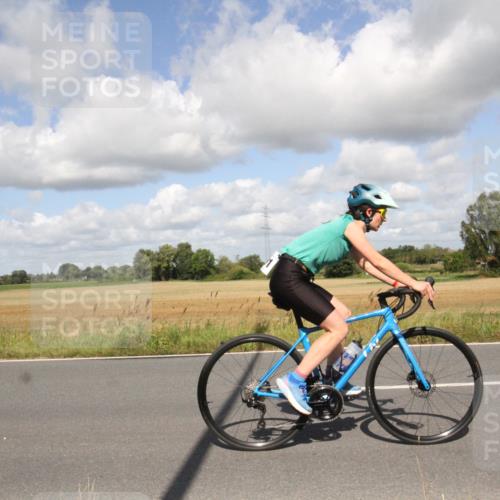 25.08.2024 - Elbe Triathlon Hamburg Fuchs,  Jonas http://msf.ph/oto/6841860 25.08.2024 11:23:27 Radfahren 1540, 1691, 1614 meine-sportfotos.de