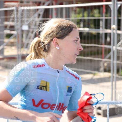 25.08.2024 - Elbe Triathlon Hamburg H.Heesch http://msf.ph/oto/6841863 25.08.2024 14:36:26 Schwimmen  meine-sportfotos.de