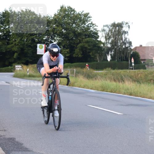 25.08.2024 - Elbe Triathlon Hamburg Fuchs,  Jonas http://msf.ph/oto/6841885 25.08.2024 08:58:09 Radfahren 113, 137, 123 meine-sportfotos.de