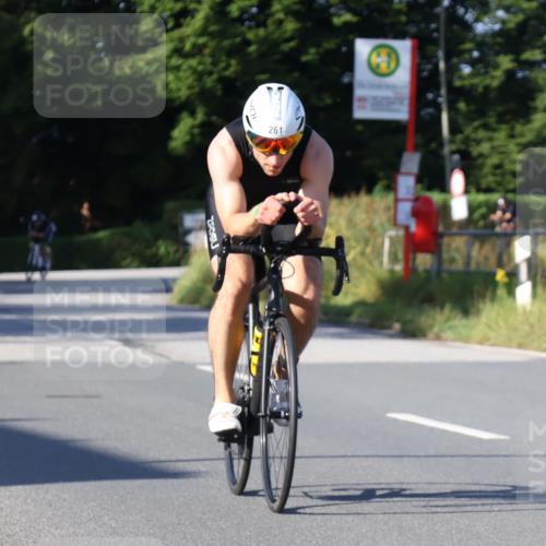 25.08.2024 - Elbe Triathlon Hamburg Fuchs,  Jonas http://msf.ph/oto/6841895 25.08.2024 09:40:25 Radfahren 261, 194 meine-sportfotos.de