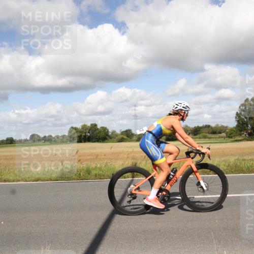 25.08.2024 - Elbe Triathlon Hamburg Fuchs,  Jonas http://msf.ph/oto/6841902 25.08.2024 11:24:21 Radfahren 1657, 1621, 1660, 1511 meine-sportfotos.de