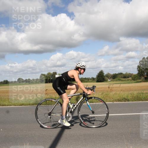 25.08.2024 - Elbe Triathlon Hamburg Fuchs,  Jonas http://msf.ph/oto/6841908 25.08.2024 11:24:23 Radfahren 1657, 1621, 1660, 1511, 1659 meine-sportfotos.de