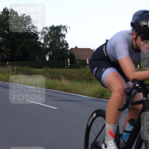 25.08.2024 - Elbe Triathlon Hamburg Fuchs,  Jonas http://msf.ph/oto/6841909 25.08.2024 08:58:10 Radfahren 113, 137, 123 meine-sportfotos.de