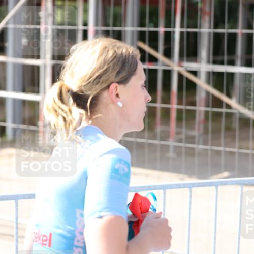 25.08.2024 - Elbe Triathlon Hamburg H.Heesch http://msf.ph/oto/6841911 25.08.2024 14:36:27 Schwimmen  meine-sportfotos.de