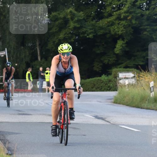 25.08.2024 - Elbe Triathlon Hamburg Fuchs,  Jonas http://msf.ph/oto/6841930 25.08.2024 08:58:12 Radfahren 137, 123, 114, 87 meine-sportfotos.de