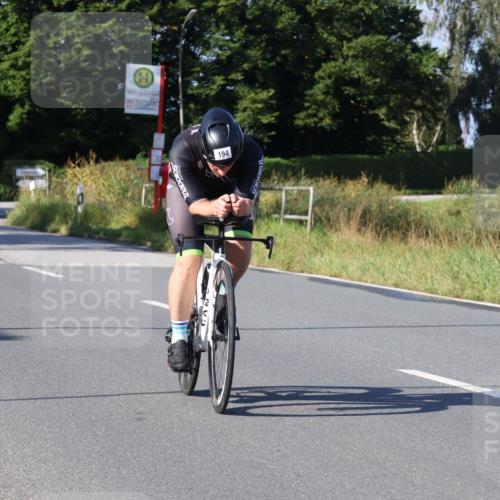 25.08.2024 - Elbe Triathlon Hamburg Fuchs,  Jonas http://msf.ph/oto/6841949 25.08.2024 09:40:32 Radfahren 194, 452, 205 meine-sportfotos.de