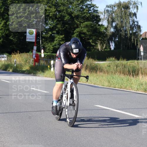25.08.2024 - Elbe Triathlon Hamburg Fuchs,  Jonas http://msf.ph/oto/6841954 25.08.2024 09:40:32 Radfahren 194, 452, 205 meine-sportfotos.de