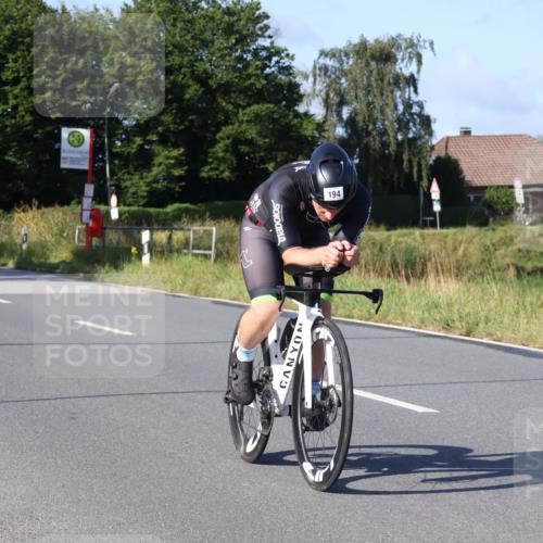 25.08.2024 - Elbe Triathlon Hamburg Fuchs,  Jonas http://msf.ph/oto/6841961 25.08.2024 09:40:32 Radfahren 194, 452, 205 meine-sportfotos.de