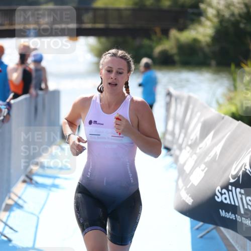 25.08.2024 - Elbe Triathlon Hamburg H.Heesch http://msf.ph/oto/6841989 25.08.2024 14:36:54 Schwimmen  meine-sportfotos.de