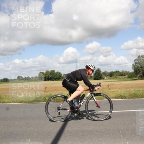 25.08.2024 - Elbe Triathlon Hamburg Fuchs,  Jonas http://msf.ph/oto/6841999 25.08.2024 11:26:32 Radfahren 1700 meine-sportfotos.de