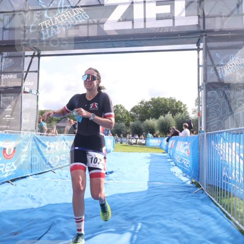 25.08.2024 - Elbe Triathlon Hamburg H.Heesch http://msf.ph/oto/6842001 25.08.2024 10:29:08 Ziel 107 meine-sportfotos.de
