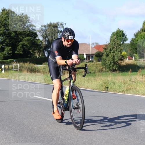 25.08.2024 - Elbe Triathlon Hamburg Fuchs,  Jonas http://msf.ph/oto/6842004 25.08.2024 09:40:35 Radfahren 194, 452, 205 meine-sportfotos.de