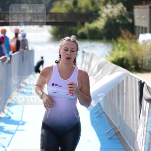 25.08.2024 - Elbe Triathlon Hamburg H.Heesch http://msf.ph/oto/6842039 25.08.2024 14:36:55 Schwimmen  meine-sportfotos.de