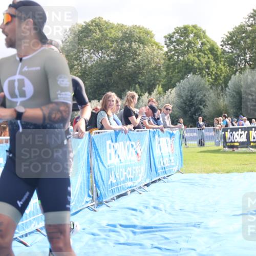 25.08.2024 - Elbe Triathlon Hamburg H.Heesch http://msf.ph/oto/6842047 25.08.2024 10:30:15 Ziel 41, 101 meine-sportfotos.de