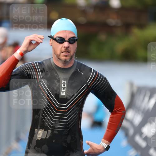 25.08.2024 - Elbe Triathlon Hamburg H.Heesch http://msf.ph/oto/6842048 25.08.2024 08:45:13 Schwimmen 168 meine-sportfotos.de