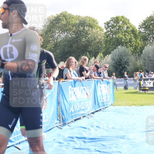 25.08.2024 - Elbe Triathlon Hamburg H.Heesch http://msf.ph/oto/6842054 25.08.2024 10:30:15 Ziel 41, 101 meine-sportfotos.de