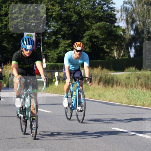 25.08.2024 - Elbe Triathlon Hamburg Fuchs,  Jonas http://msf.ph/oto/6842069 25.08.2024 09:40:47 Radfahren 238, 128, 252, 230, 318, 217 meine-sportfotos.de