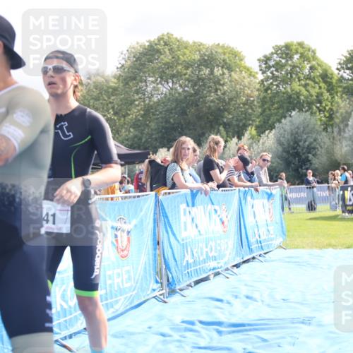 25.08.2024 - Elbe Triathlon Hamburg H.Heesch http://msf.ph/oto/6842088 25.08.2024 10:30:15 Ziel 41, 101 meine-sportfotos.de
