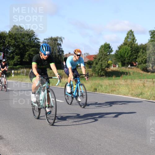 25.08.2024 - Elbe Triathlon Hamburg Fuchs,  Jonas http://msf.ph/oto/6842090 25.08.2024 09:40:48 Radfahren 238, 128, 252, 230, 318, 217 meine-sportfotos.de