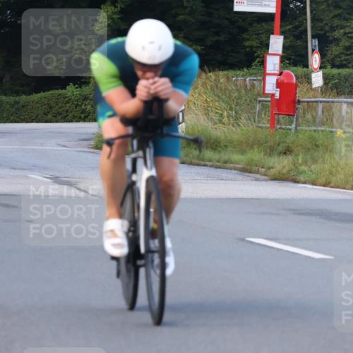 25.08.2024 - Elbe Triathlon Hamburg Fuchs,  Jonas http://msf.ph/oto/6842120 25.08.2024 08:58:29 Radfahren 43, 69 meine-sportfotos.de