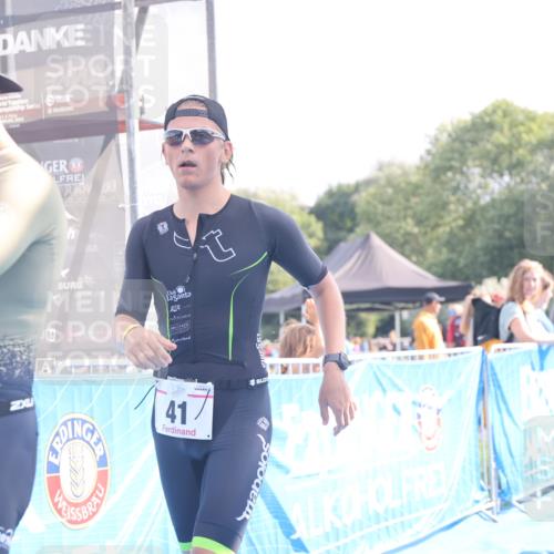 25.08.2024 - Elbe Triathlon Hamburg H.Heesch http://msf.ph/oto/6842127 25.08.2024 10:30:15 Ziel 41, 101 meine-sportfotos.de