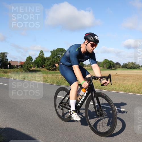 25.08.2024 - Elbe Triathlon Hamburg Fuchs,  Jonas http://msf.ph/oto/6842129 25.08.2024 09:40:50 Radfahren 238, 128, 252, 230, 318, 217 meine-sportfotos.de