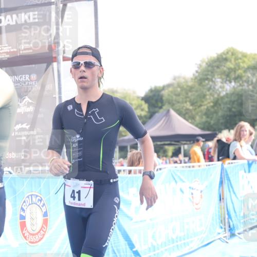 25.08.2024 - Elbe Triathlon Hamburg H.Heesch http://msf.ph/oto/6842134 25.08.2024 10:30:15 Ziel 41, 101 meine-sportfotos.de