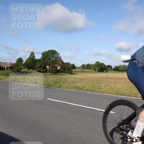 25.08.2024 - Elbe Triathlon Hamburg Fuchs,  Jonas http://msf.ph/oto/6842137 25.08.2024 09:40:50 Radfahren 238, 128, 252, 230, 318, 217 meine-sportfotos.de