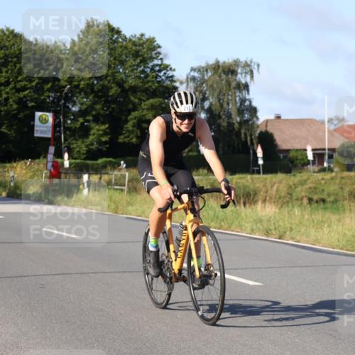 25.08.2024 - Elbe Triathlon Hamburg Fuchs,  Jonas http://msf.ph/oto/6842178 25.08.2024 09:40:53 Radfahren 238, 128, 252, 230, 318, 217 meine-sportfotos.de