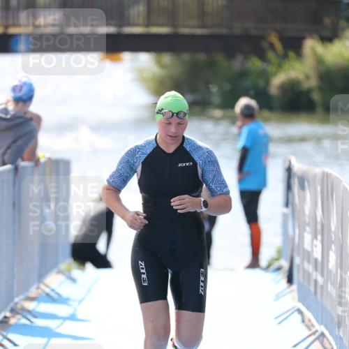 25.08.2024 - Elbe Triathlon Hamburg H.Heesch http://msf.ph/oto/6842180 25.08.2024 14:37:14 Schwimmen  meine-sportfotos.de