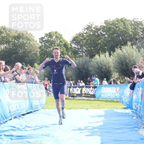 25.08.2024 - Elbe Triathlon Hamburg H.Heesch http://msf.ph/oto/6842183 25.08.2024 10:31:05 Ziel 207 meine-sportfotos.de