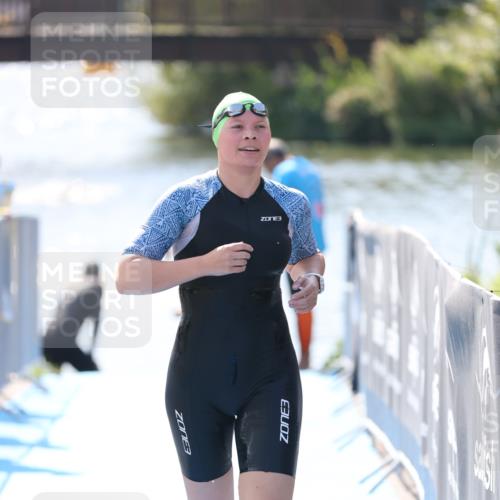 25.08.2024 - Elbe Triathlon Hamburg H.Heesch http://msf.ph/oto/6842217 25.08.2024 14:37:15 Schwimmen  meine-sportfotos.de