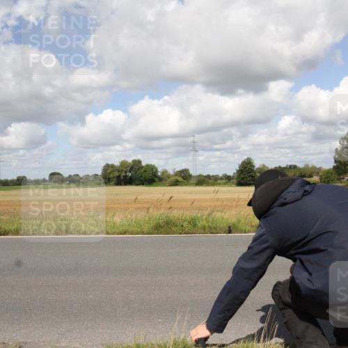 25.08.2024 - Elbe Triathlon Hamburg Fuchs,  Jonas http://msf.ph/oto/6842256 25.08.2024 11:47:32 Radfahren  meine-sportfotos.de