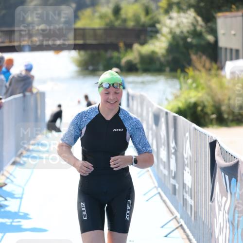 25.08.2024 - Elbe Triathlon Hamburg H.Heesch http://msf.ph/oto/6842276 25.08.2024 14:37:16 Schwimmen  meine-sportfotos.de
