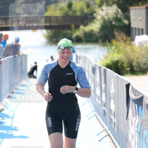 25.08.2024 - Elbe Triathlon Hamburg H.Heesch http://msf.ph/oto/6842284 25.08.2024 14:37:17 Schwimmen  meine-sportfotos.de