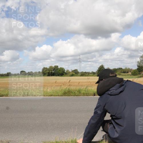 25.08.2024 - Elbe Triathlon Hamburg Fuchs,  Jonas http://msf.ph/oto/6842295 25.08.2024 11:47:34 Radfahren  meine-sportfotos.de