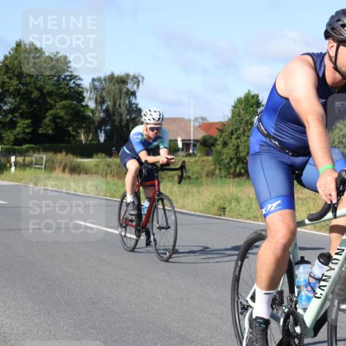 25.08.2024 - Elbe Triathlon Hamburg Fuchs,  Jonas http://msf.ph/oto/6842350 25.08.2024 09:41:03 Radfahren 210, 303, 244, 443 meine-sportfotos.de