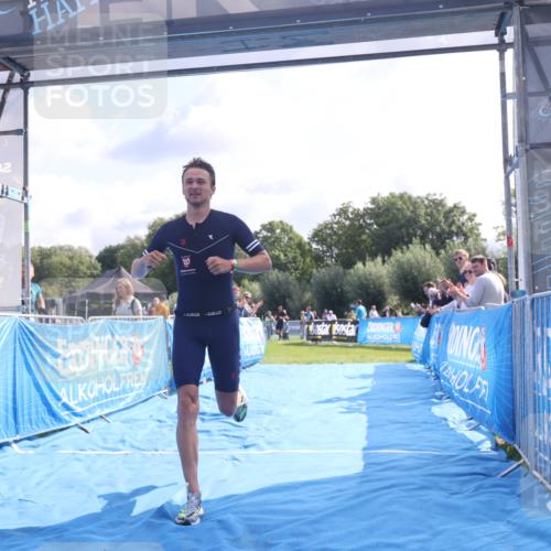 25.08.2024 - Elbe Triathlon Hamburg H.Heesch http://msf.ph/oto/6842354 25.08.2024 10:31:06 Ziel 207 meine-sportfotos.de