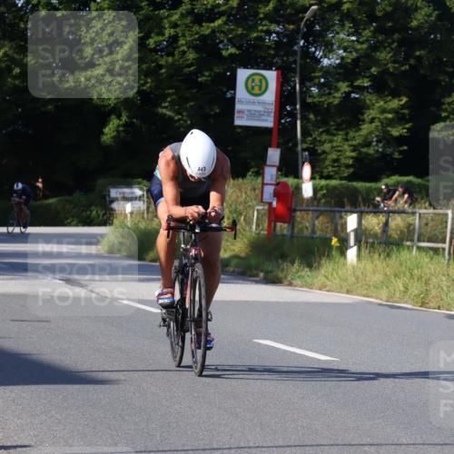 25.08.2024 - Elbe Triathlon Hamburg Fuchs,  Jonas http://msf.ph/oto/6842363 25.08.2024 09:41:06 Radfahren 210, 303, 244, 443, 548, 207 meine-sportfotos.de
