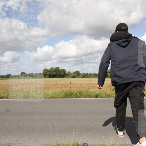 25.08.2024 - Elbe Triathlon Hamburg Fuchs,  Jonas http://msf.ph/oto/6842387 25.08.2024 11:47:38 Radfahren  meine-sportfotos.de