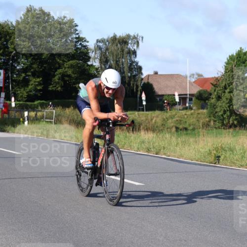 25.08.2024 - Elbe Triathlon Hamburg Fuchs,  Jonas http://msf.ph/oto/6842390 25.08.2024 09:41:07 Radfahren 303, 244, 443, 548, 207, 110, 236 meine-sportfotos.de